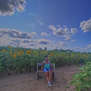 Meet your Posher, Christine